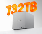 Cena czterokieszeniowego modelu ME Pro 470 zaczyna się w Chinach od około 741 dolarów. Na zdjęciu: zdjęcie promocyjne podkreślające obsługę pamięci masowej o podanej pojemności.