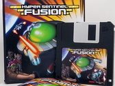 Wysuwane pudełko Hyper Sentinel Fusion z dyskietką i napędem USB na zdjęciu