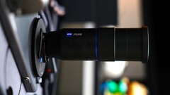 W Chinach znajdą Państwo pierwsze kompletne filmy testowe i instruktażowe z Zeiss-Kamera-Flaggschiff Vivo X300 Pro wraz z telekonwerterem. (Bildquelle: Weibo)