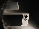 Model A10 będzie wyposażony w procesor Snapdragon klasy podstawowej. Na zdjęciu: zdjęcie promocyjne przedstawiające wyświetlacz magnetyczny przymocowany do telefonu.