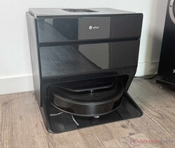 Urządzenie Lefant M5 Pro w stacji dokującej