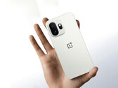 Sesja na żywo dała szczegółowe spojrzenie na rzeczywisty telefon. Na zdjęciu: promocyjny render OnePlus 15T.
