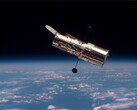 Zdjęcie teleskopu kosmicznego Hubble'a na orbicie okołoziemskiej (źródło zdjęcia: ESA; przycięte)