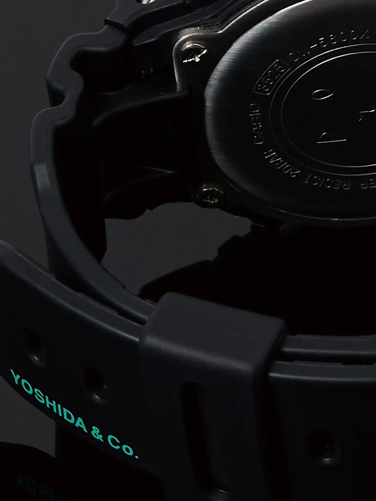 Zegarek Casio G-Shock x Porter Kobe DW-5600. (Źródło zdjęcia: PR Times)