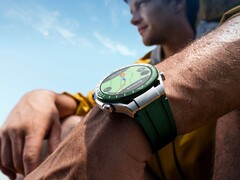 Zegarek Huawei Watch Ultimate (na zdjęciu) otrzymuje globalną aktualizację. (Źródło zdjęcia: Huawei)