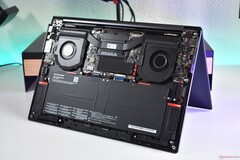Wnętrze laptopa Lenovo ThinkPad X9-15p Gen 1 Aura Edition