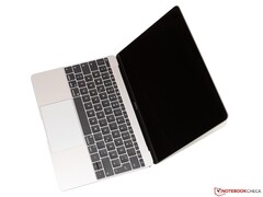 12-calowy MacBook pozostaje najlżejszym MacBookiem w historii.