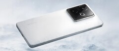 Chiński wariant Realme GT 7. (Źródło zdjęcia: Realme) 