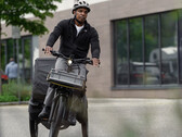 Seria Trike Hybrid firmy Cube ma mechanizm przechyłu i tylny mechanizm różnicowy, aby poprawić bezpieczeństwo na zakrętach. (Źródło zdjęcia: Cube)