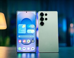 Oczekuje się, że następca Galaxy S25 Ultra (na zdjęciu) otrzyma ulepszone szkło Gorilla Glass. (Źródło zdjęcia: Amanz)