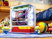 MSI wprowadza na rynek kilka komponentów do komputerów stacjonarnych z kolorowymi wzorami Toy Story (źródło zdjęcia: MSI)
