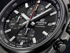 Zbliżenie na tarczę zegarka Casio Edifice EFS-S660PB-1A.
