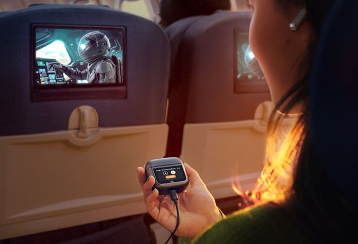 JBL Tour 3 Pro obsługuje odtwarzanie przewodowe przez USB-C lub gniazdo audio 3,5 mm. (Źródło obrazu: JBL)