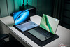 Honor MagicBook Art 14 (zielony) vs. Huawei MateBook X Pro 2024 (niebieski)