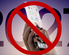 Według doniesień całkowicie szklany model iPhone’a ma zostać wycofany z produkcji