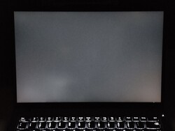 Umiarkowane krwawienie podświetlenia (tutaj wzmocnione)