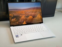 Ocena użytkowników: 88,0%: Asus ZenBook S14 UX5406AA