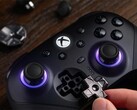 Kontroler 8BitDo Ultimate 3E do konsoli Xbox posiada wymienny metalowy D-pad.