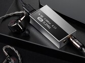 Astell &amp; Kern wprowadził na rynek przetwornik cyfrowo-analogowy AK HC5 USB z technologią Digital Audio Remaster (DAR) do skalowania wejść DSD i PCM o niższej rozdzielczości. (Źródło zdjęcia: Astell &amp; Kern)