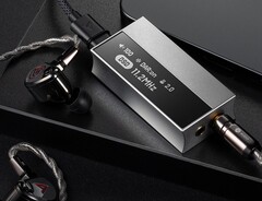 Astell & Kern wprowadził na rynek przetwornik cyfrowo-analogowy AK HC5 USB z technologią Digital Audio Remaster (DAR) do skalowania wejść DSD i PCM o niższej rozdzielczości. (Źródło zdjęcia: Astell & Kern)