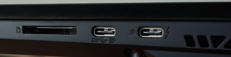 Porty z prawej strony: Czytnik kart SD, USB-C (10 Gbit/s, DP), Thunderbolt 4