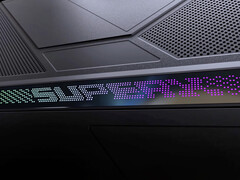 OneXPlayer Super X ma wkrótce otrzymać globalną premierę. (Źródło obrazu: One-Netbook)