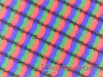 Matowa powłoka jest lekko ziarnista na dużym 18-calowym ekranie