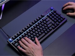 Klawiatura do gier Logitech G316 X na biurku