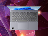 IdeaPad Slim 3x 14Q7X11 waży 1,3 kg.
