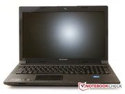 z bliska: Lenovo B590