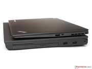 ThinkPad X1 Carbon (na górze) i ThinkPad T540p (pod nim)