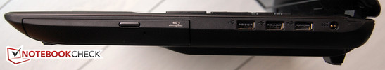 prawy bok: napęd optyczny (odtwarzacz Blu-ray), 3 porty USB 2.0, gniazdo zasilania