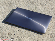 z bliska: Asus Zenbook UX21E