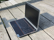 z bliska: Dell Latitude E6520 (i5/HD Ready)