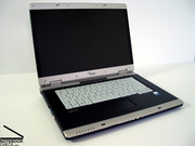 zdjęcie Fujitsu-Siemens Amilo Pro V8210