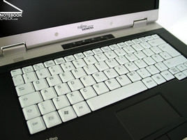 klawiatura Fujitsu-Siemens Amilo Pro V8210