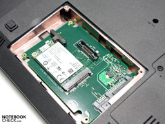 dysk Intel SSD 310 Series w adapterze 2,5"