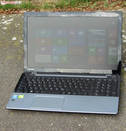 z bliska: Toshiba S50