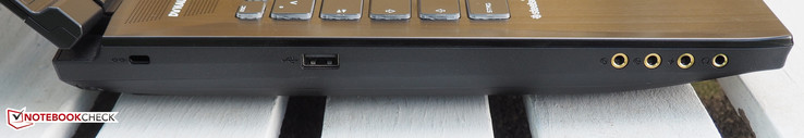 lewy bok: gniazdo blokady Kensingtona, USB 2.0, 4 gniazda audio