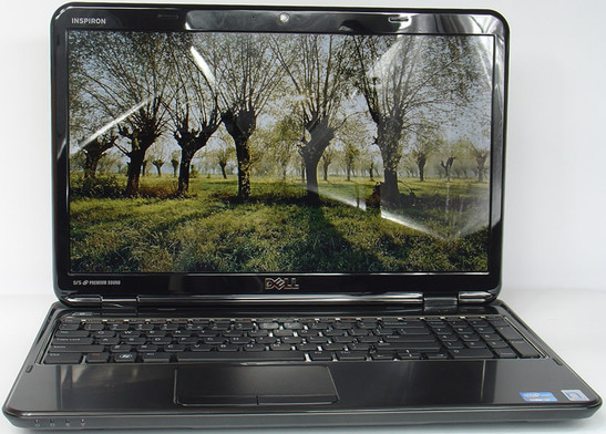 Dell Inspiron Queen Q15R