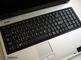 klawiatura w Toshiba Satellite P100-324