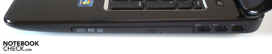 prawy bok: napęd optyczny, 2x USB 3.0, USB 2.0
