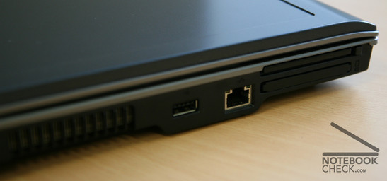 lewy bok: ExpressCard, PCMCIA, LAN, USB 2.0, blokada Kensingtona
