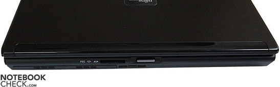 Fujitsu-Siemens LifeBook S2110 z przodu