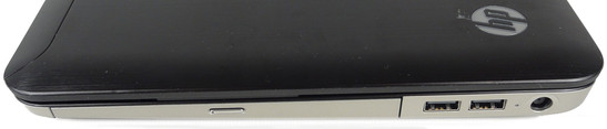 prawy bok: napęd optyczny, 2x USB 2.0, gniazdo zasilania