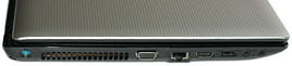 lewy bok: gniazdo zasilania, wylot wentylacji, VGA/D-Sub, LAN, HDMI, USB, wejście mikrofonowe, wyjście słuchawkowe