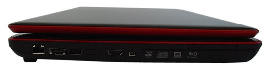 lewy bok: napęd optyczny, złącze ExpressCard, FireWire, HDMI, zaślepka DisplayPort, USB, eSATA, LAN