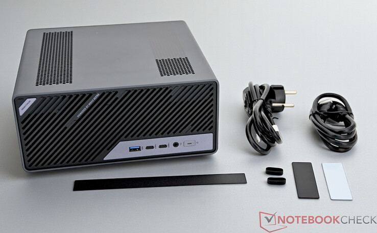 Zakres dostawy Minisforum MS-02 Ultra