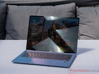 MateBook X Pro 2023 w świetle słonecznym