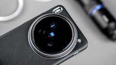 Vivo X200 Ultra z uchwytem i telekonwerterem: Recenzenci zrobili już niesamowite zdjęcia i filmy za pomocą nowego flagowego aparatu Zeiss (źródło zdjęcia: Weibo)